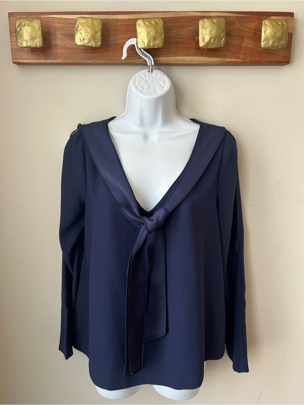 Club Monaco Navy Blouse with double Front tie detail Size Medium